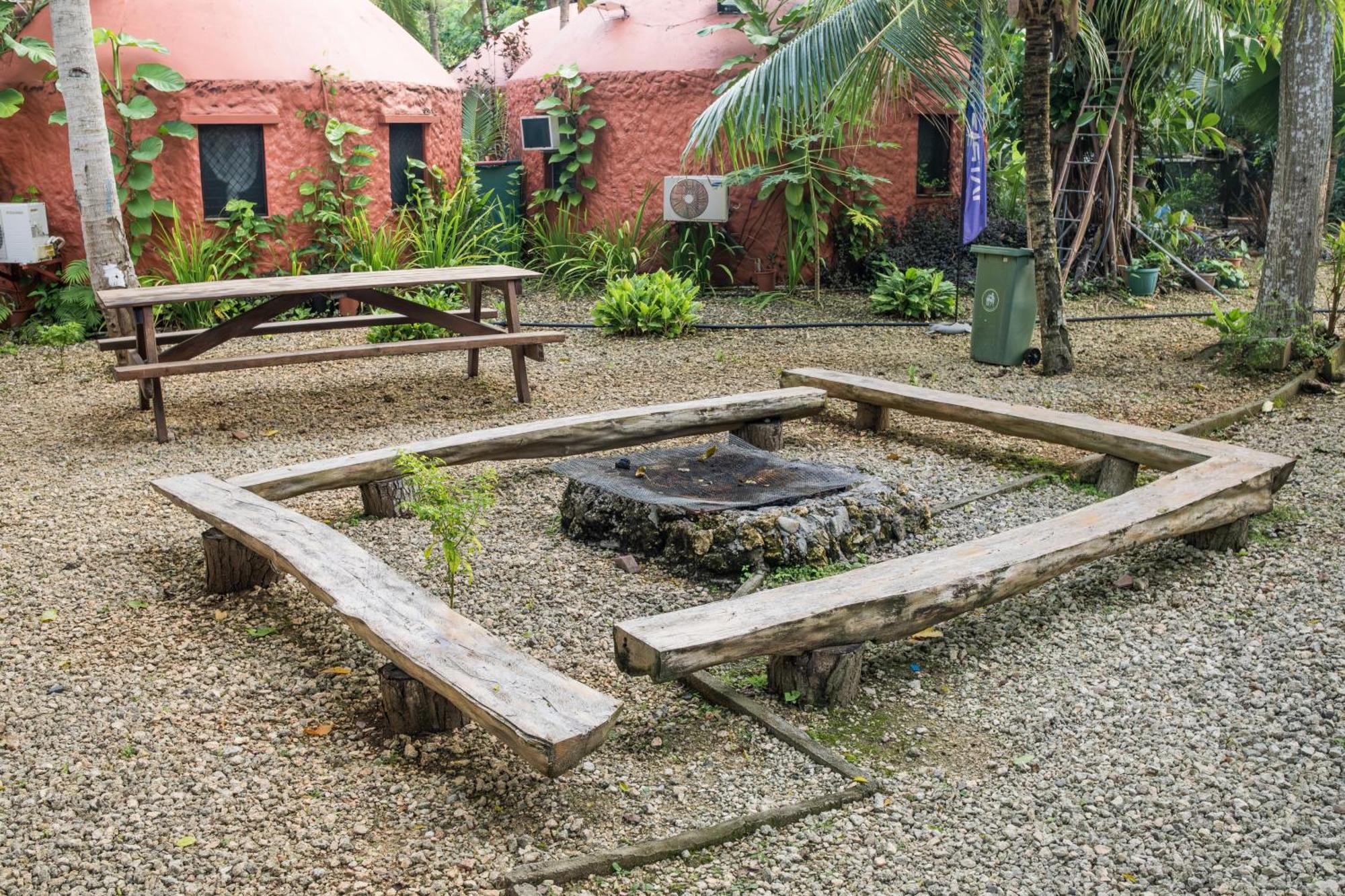 Panglao Chocolate Hills Hostel Exterior foto
